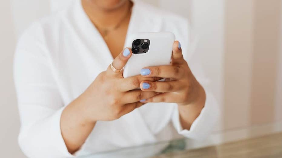 IPhone notes trick lets you message in secret School Find