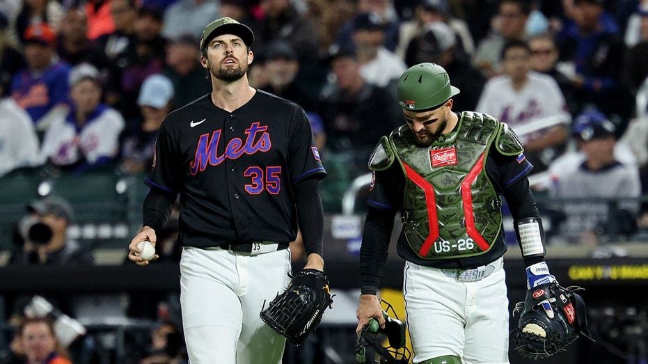 Mets pitcher Clay Holmes suffers broken leg after getting hit with 111 mph line drive: 'A huge blow' School Find